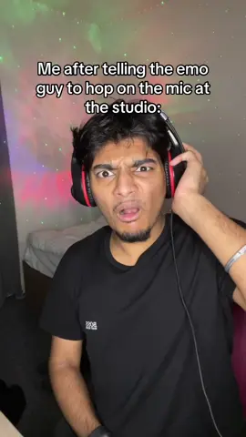 Got a little vibe to it…. #emo #parody #rap #studio #sumz 