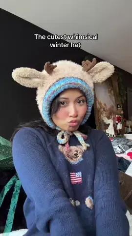 And the little antlers?! 😭 I love this winter hat! It’s so cute and cozy. This reindeer hat would be so cute as a gift for the holidays! #winterhat #cutehat #cozyfashion #christmasgiftideasforher #winterfashiontrends 