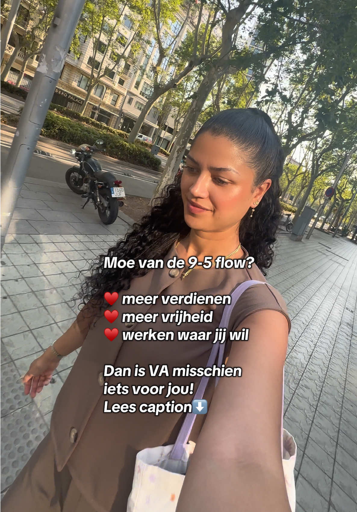 Wil je starten als VA, maar weet je nog niet zeker of het iets is wat bij je past? Ik heb een GRATIS Masterclass voor je opgenomen, zodat je kunt bepalen of dit ook iets is wat jij leuk zou vinden om te doen. DM “MASTERCLASS” voor meer🌹