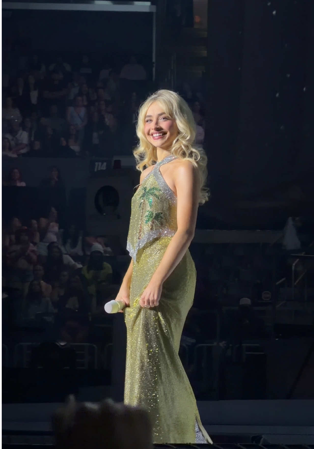 real #sabrinacarpenter #foryou #fyp #xyzbca 