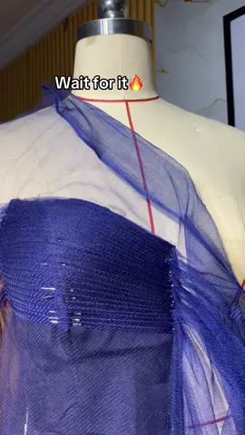 If you don’t have this corset you are missing out. It’s our best seller for a reason🤭 #1708bylola #fashiondesigner #ibadanfashiondesigner #fashiondesignerinibadan 