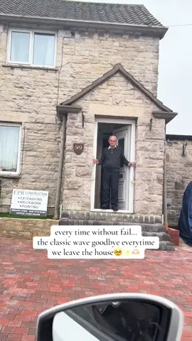 The grandparent send off never gets old🥹🫶🏻✨