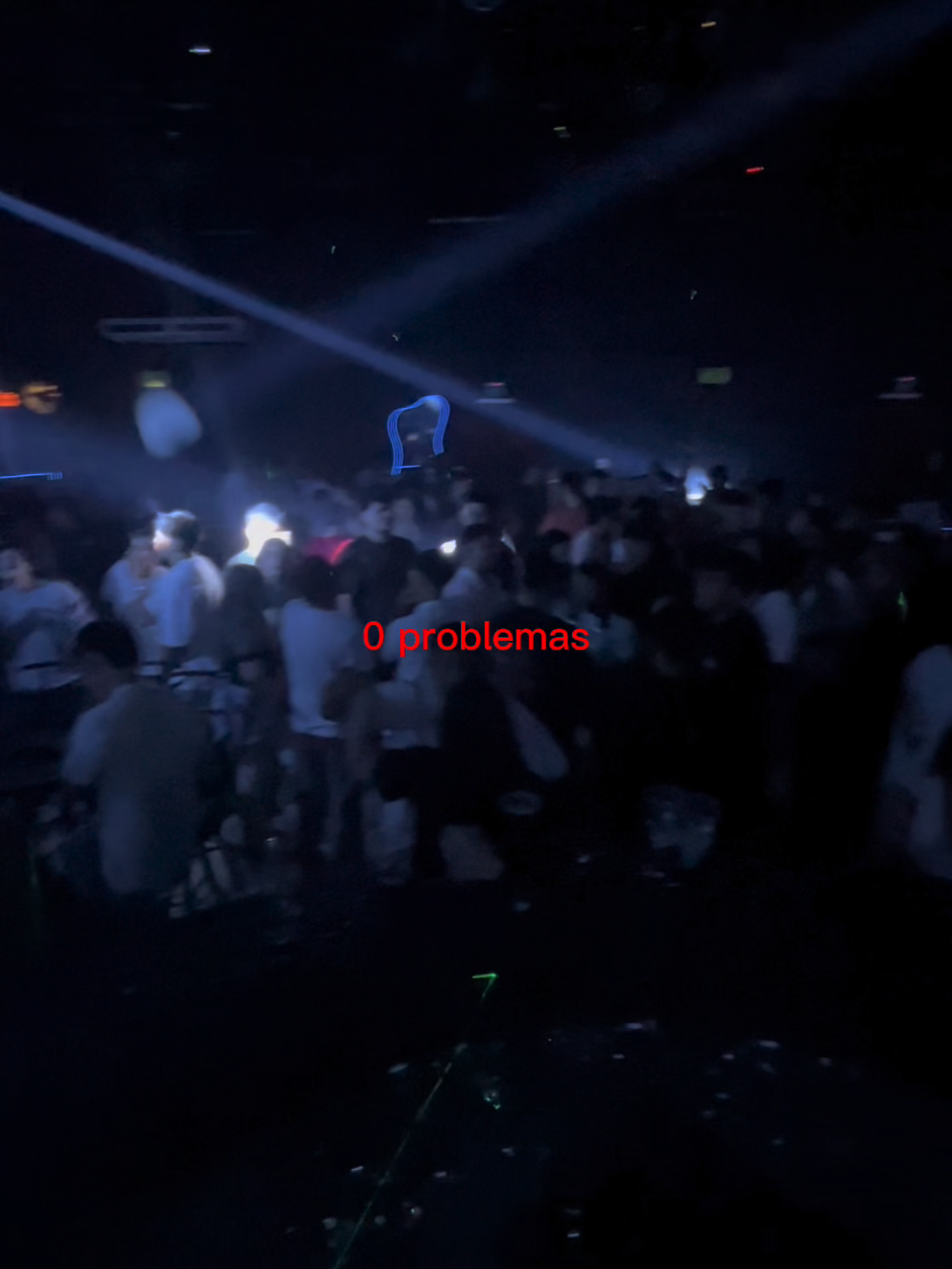 100 problemas allá afuera… Cero problemas acá adentro... DAKITI 🌴tu escape FAVORITO