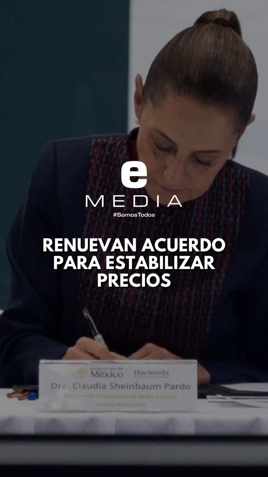 La Presidenta Claudia Sheinbaum renovó el Paquete Contra la Inflación y la Carestía (PACIC), garantizando que los 24 productos de la canasta básica se mantengan en 910 pesos durante los próximos seis meses. 🛒🇲🇽  Una medida que protege la economía familiar y fortalece la colaboración entre Gobierno y sector empresarial.  #eMedia #SomosTodos #EXPRESO #PACIC #EconomíaMexicana