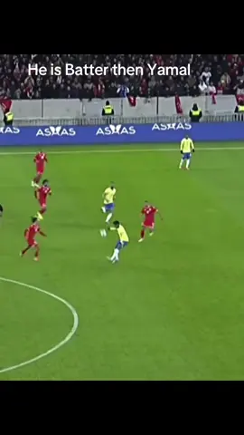 𝐘𝐎𝐔 𝐂𝐀𝐍’𝐓 𝐒𝐓𝐎𝐏 𝐓𝐇𝐈𝐒 𝐊𝐈𝐃. 🥶🎶 Estêvão has scored 𝟓 𝐠𝐨𝐚𝐥𝐬 𝐢𝐧 𝟓 𝐬𝐭𝐚𝐫𝐭𝐬 with Brazil in 2025, once again at it today for the Seleção! 💚💛 Imagine being 18 years old and taking all the 𝐟𝐫𝐞𝐞𝐤𝐢𝐜𝐤𝐬, 𝐜𝐨𝐫𝐧𝐞𝐫𝐬 𝐚𝐧𝐝 𝐧𝐨𝐰 𝐚𝐥𝐬𝐨 𝐩𝐞𝐧𝐚𝐥𝐭𝐢𝐞𝐬 for your country 🤩✨ 𝑴𝑨𝑮𝑰𝑪𝑶. 🕺🏾🇧🇷#estevao🇧🇷 #bazil🇧🇷 