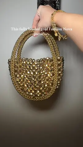 So stunninggggg @Fashion Nova #fashionnova #gold #purse #OOTD #blowthisup 