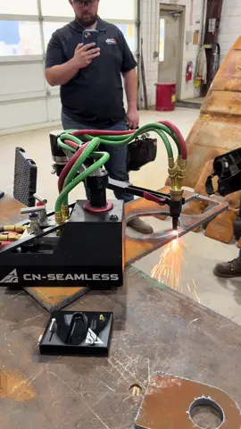 Did ya know, you’re just one demo away from being a Mach 1 expert? It’s that seamless 😏 I’ll be in Norfolk on Wednesday November 19th and love an impromptu demo. We have full tutorials on YouTube, but seeing it in person is the best way to understand just how easy it is to set the Mach 1 up and burn out your parts.  #metalfabrication 