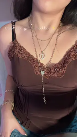 And it’s on sale right now and don’t forget your coupons #girlie #forher #viral #virgenmary #christmas #necklace 