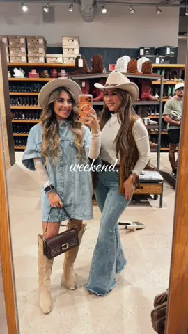 Stockyards with our people 🤠🤎 #fyp #friends #OOTD #western #CapCut @Lilas 