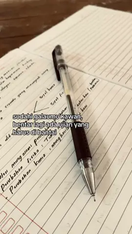 semoga aja kita yang ngebantai, bukan nya malah kita yang kebantai😘 #katakata #ujian #sekolah #fyppppppppppppppppppppppp #xyzbca 