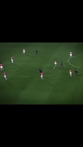 Andreas iniesta's ellegance 😍. ||#iniesta #footballtiktok #soccertiktok #fyp#viralvideos 