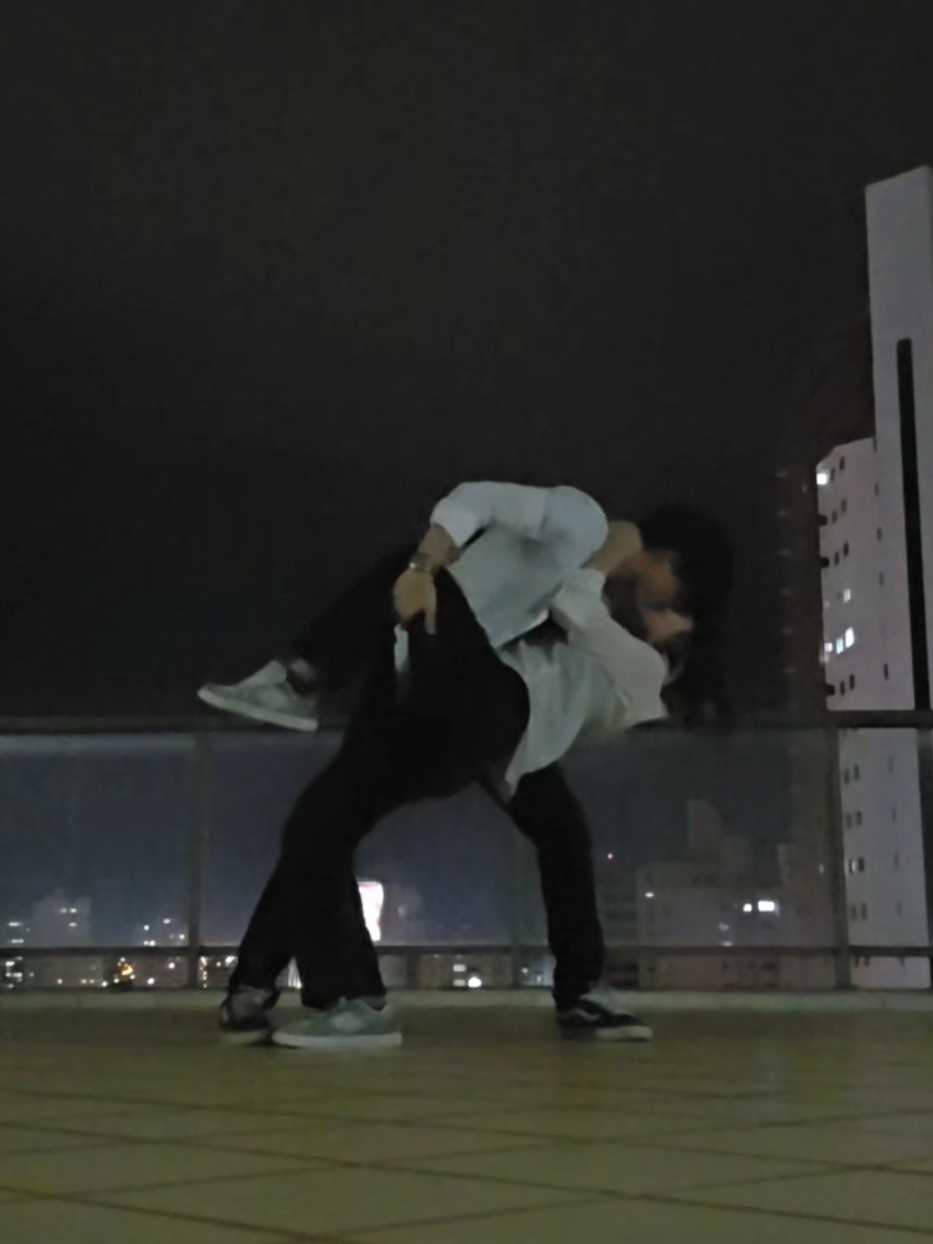 primeiro capítulo de muitas danças com você, @lala  #fyp #foryoupage #snowman 