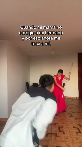 Cosas de hermana mayor AJJAJAAJ 😂 #perú🇵🇪 #2bravos #humor #comedia 