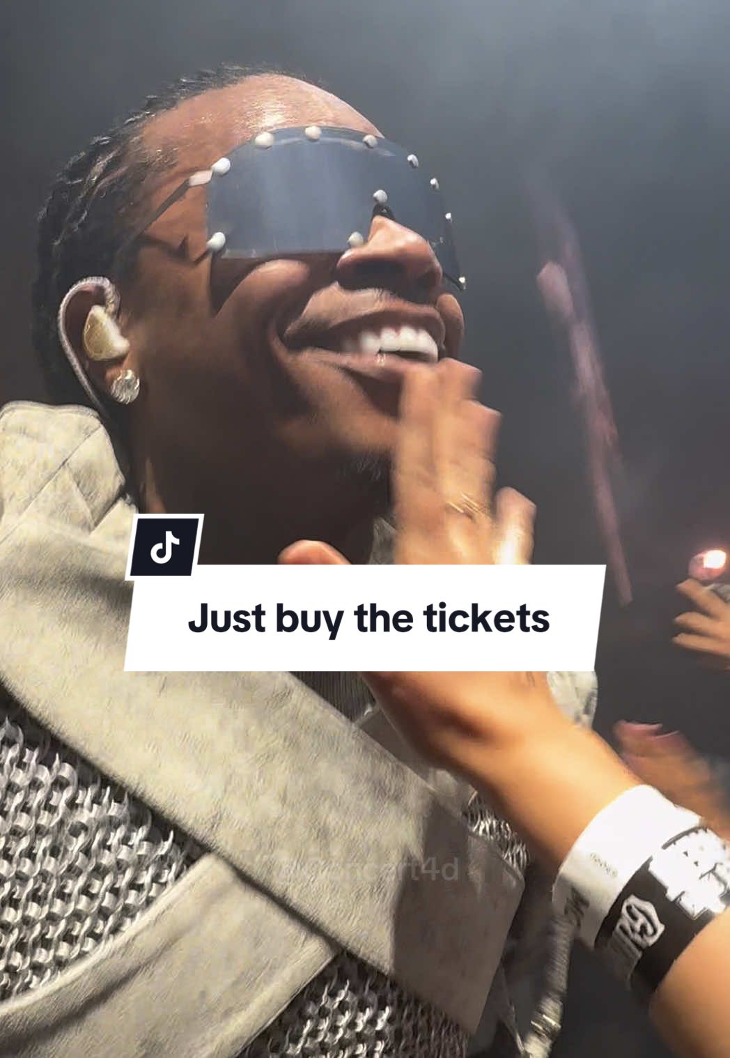 Gunna came down to the crowd for “Forever Be Mine”  #WunWorldTour #GunnaWunna #GunnaConcert #Gunna 