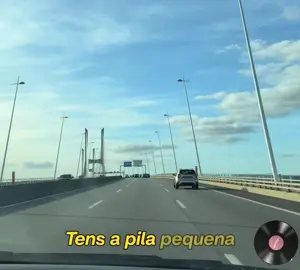 Alguém pode dizer o título?