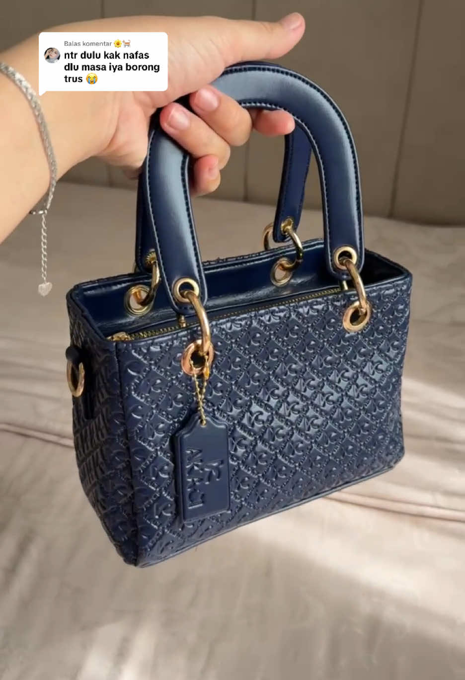 Membalas @🌼🐈 #akaci #tasmurahberkualitas #viraltiktok #fyppppppppppppppppppppppp #belilokal 