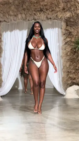 Lexi Williams for Haute Gala Miami Swim Week 🔥 #fyp #foryoupage #bikini #fashion #Runway 