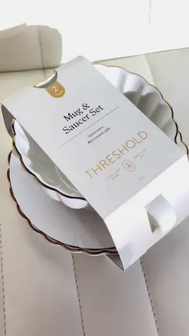 It’s so beautiful! 🥲😍  it’s currently only available in store at Target 🥰  #mugset#saucerset#targetfind#trending #contentcreator   