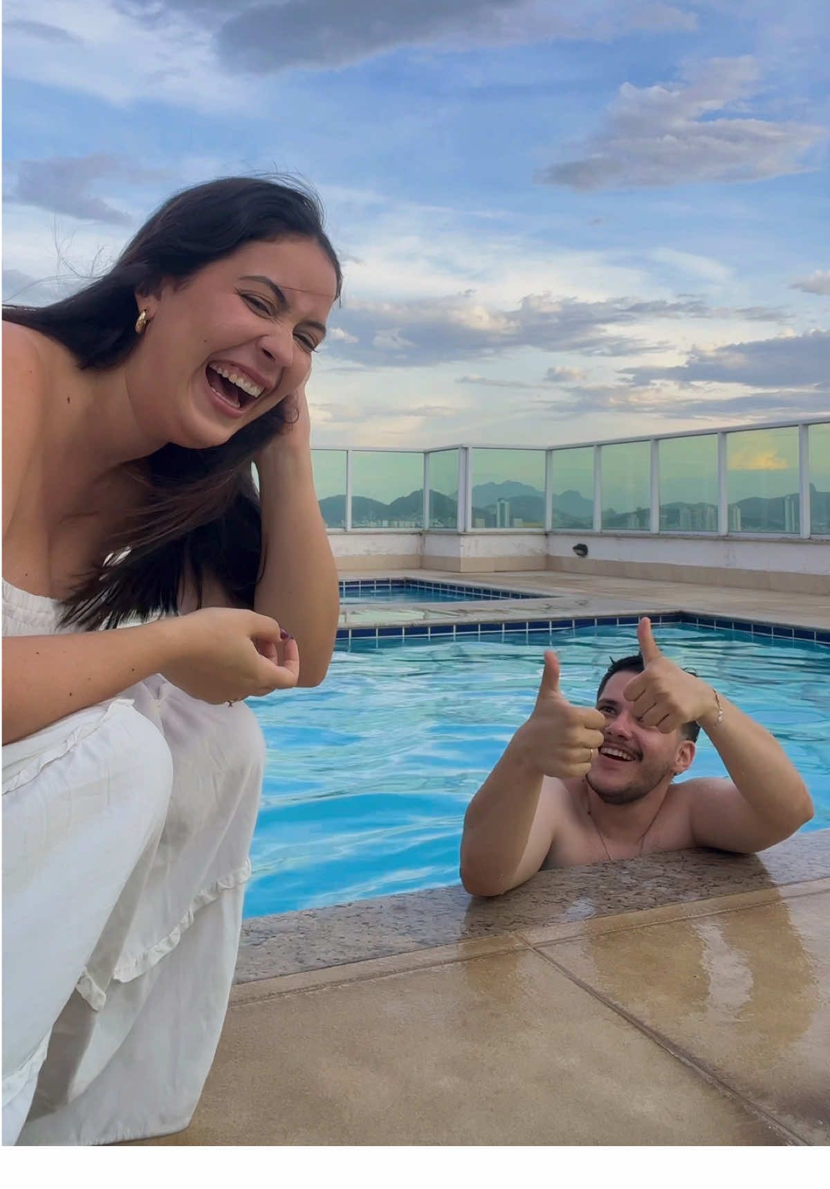 Pior que ele foi benzão nessa