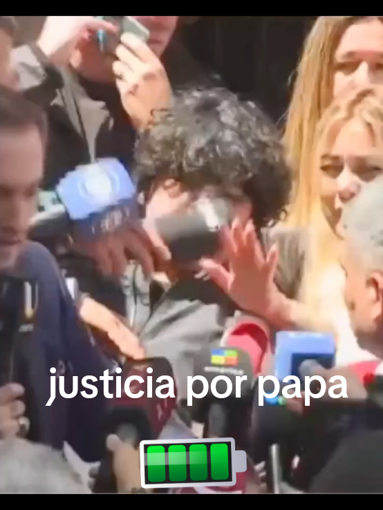 Dieguito junior dijo unas palabras a la destitución de la abogada de la muerte de Maradona. #policia #diego #Campeon #mexico86 #diegomichiels 