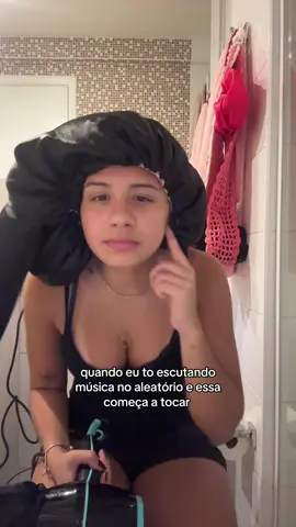 vontade de me mat eh instantânea | ib: @pipis 