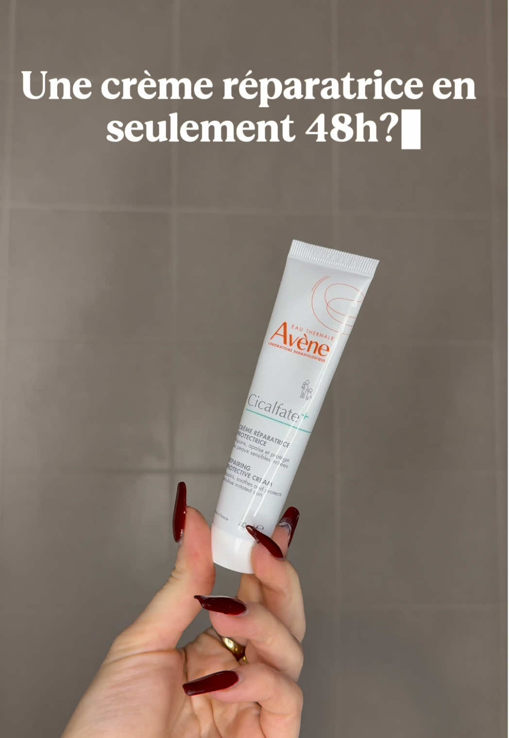 ✨ Cicalfate+ la Crème Réparatrice Protectrice d’ @Eau Thermale Avène ✨ Une seule crème, et déjà des résultats visibles en 48h 🤍 J’ai testé la crème en application locale pour apaiser et protéger les petites irritations du quotidien… et elle fait vraiment la différence ! 🌿 Apaise dès la première application 🌿 Effet pansement 🌿 Convient à toutes les peaux, même sensibles #Avene #skincare #Cicalfate #UnlockYourSkinSavior #produitoffert  