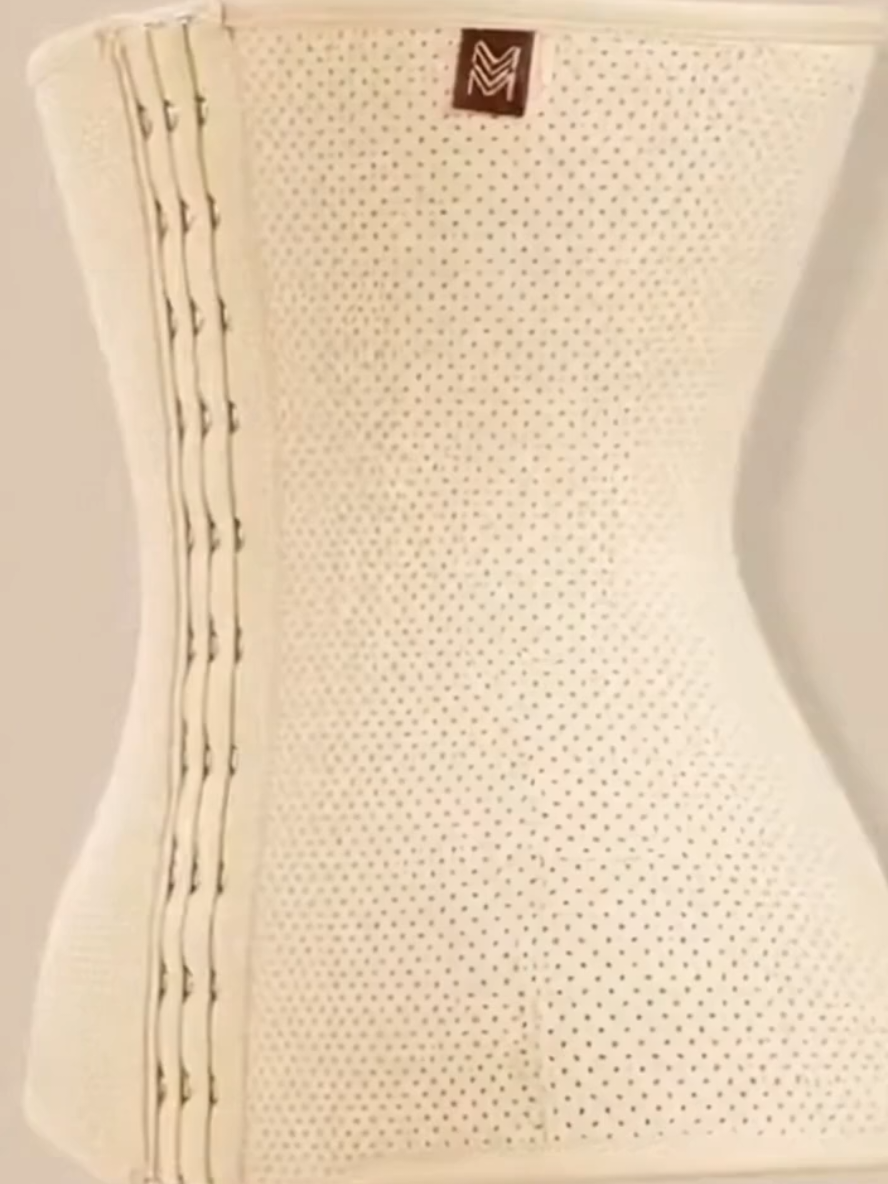 Cinta Modeladora Elastique Feminina ✨ No vídeo você vê de perto como ela é firme, macia e realmente modela na hora! Perfeita para treinar, trabalhar, usar no dia a dia e dar aquele up na silhueta sem esforço. Compressão confortável, tecido que não marca e resultado imediato! #CintaModeladora #HandOnly #ModeladoraFeminina #AfinaCintura #RedutorDeMedidas 