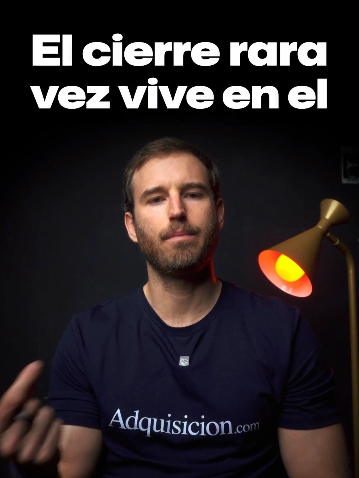 📌 La mayoría cree que el cierre vive en el pitch… Pero la verdad es que el cierre rara vez vive en el pitch, vive en el seguimiento. 🔁 Porque vender no es impresionar. Es conectar. Y la conexión no se mide en un zoom de 45 minutos, sino en lo que haces después. 💬 El pitch despierta interés. Pero el seguimiento construye confianza. 🧠 Ahí es donde muestras consistencia, claridad, paciencia, profesionalismo… Ahí es donde pruebas que no solo quieres vender, sino resolver un problema real. 🚀 Muchos pierden ventas no por mal pitch, sino por mala disciplina de seguimiento. Dejan de escribir. Dejan de educar. Dejan de escuchar. Y entonces… dejan de vender. 😶‍🌫️ Recuerda: el cierre no es un momento, es un proceso. Y quien domina el seguimiento, domina el mercado. 🔥 #marianoporter #ventas #marketing #seguimiento #negocios #mentalidad #exito #estrategia #emprendedores #psicologia #clientes #disciplinacomercial #cerrarventas#paratiiiiiiiiiiiiiiiiiiiiiiiiiiiiiii #MarketingDeValor #MentalidadGanadora #cambiodementalidad #CrecimientoPersonal #EstrategiaYConstancia #MentalidadDeCrecimiento #marianoporter #MentalidadAlta