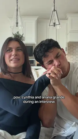 anyone else been seeing these interviews?😳 #trending #arianagrande #fyp 