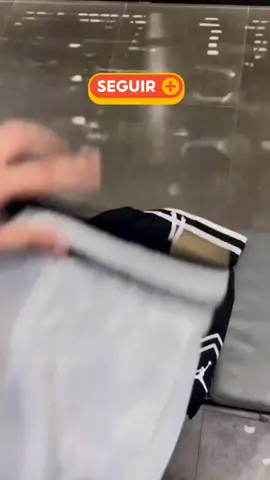 Short Basquete Estilo Americano Bermuda masculina Shorts,Dry fit academia com bolsos para treino. Link nos comentários. 