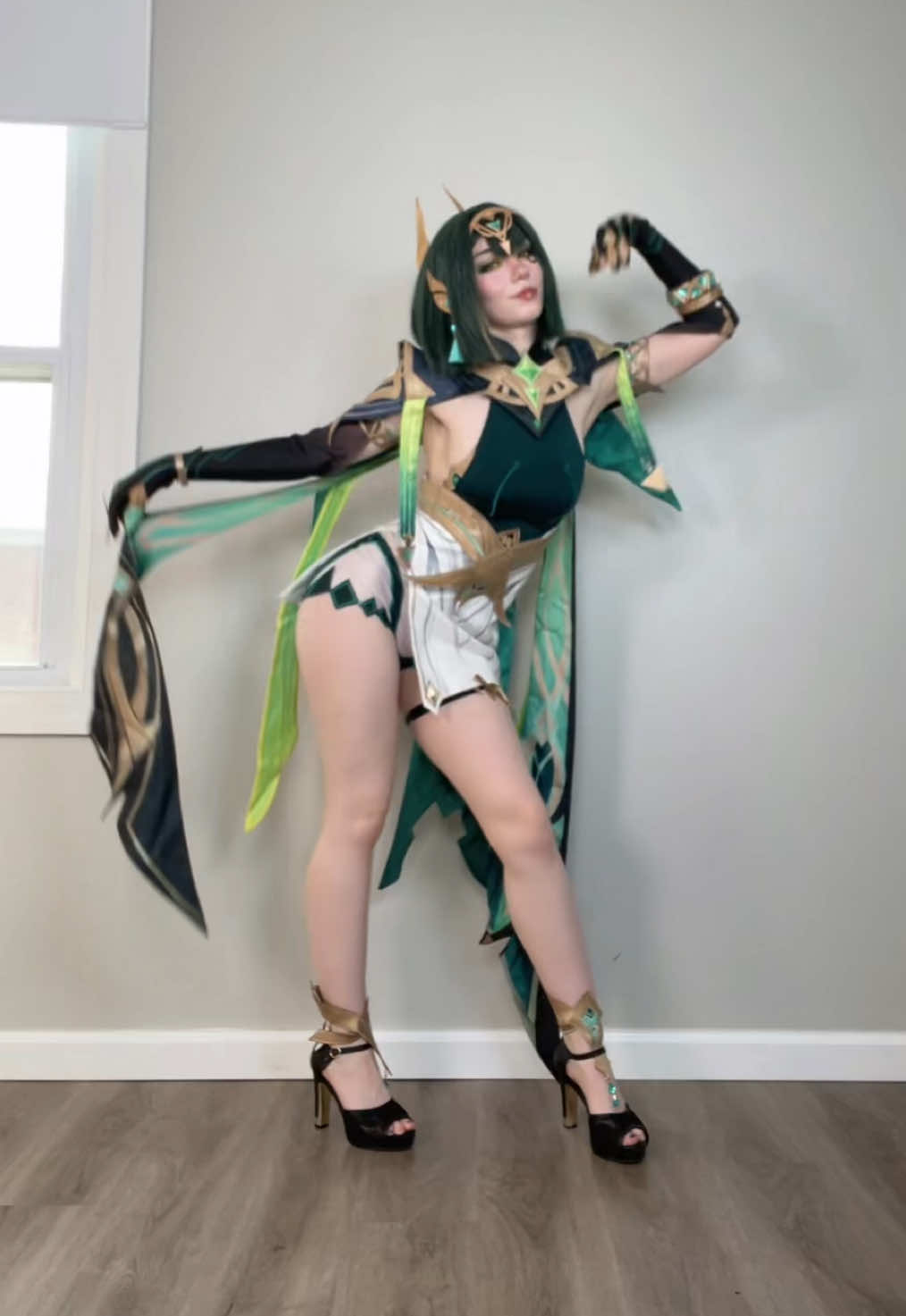 Cosplay gives legs for days lol #cosplay #GenshinImpact #genshinimpactcosplay #nefercosplay #dancetrend 