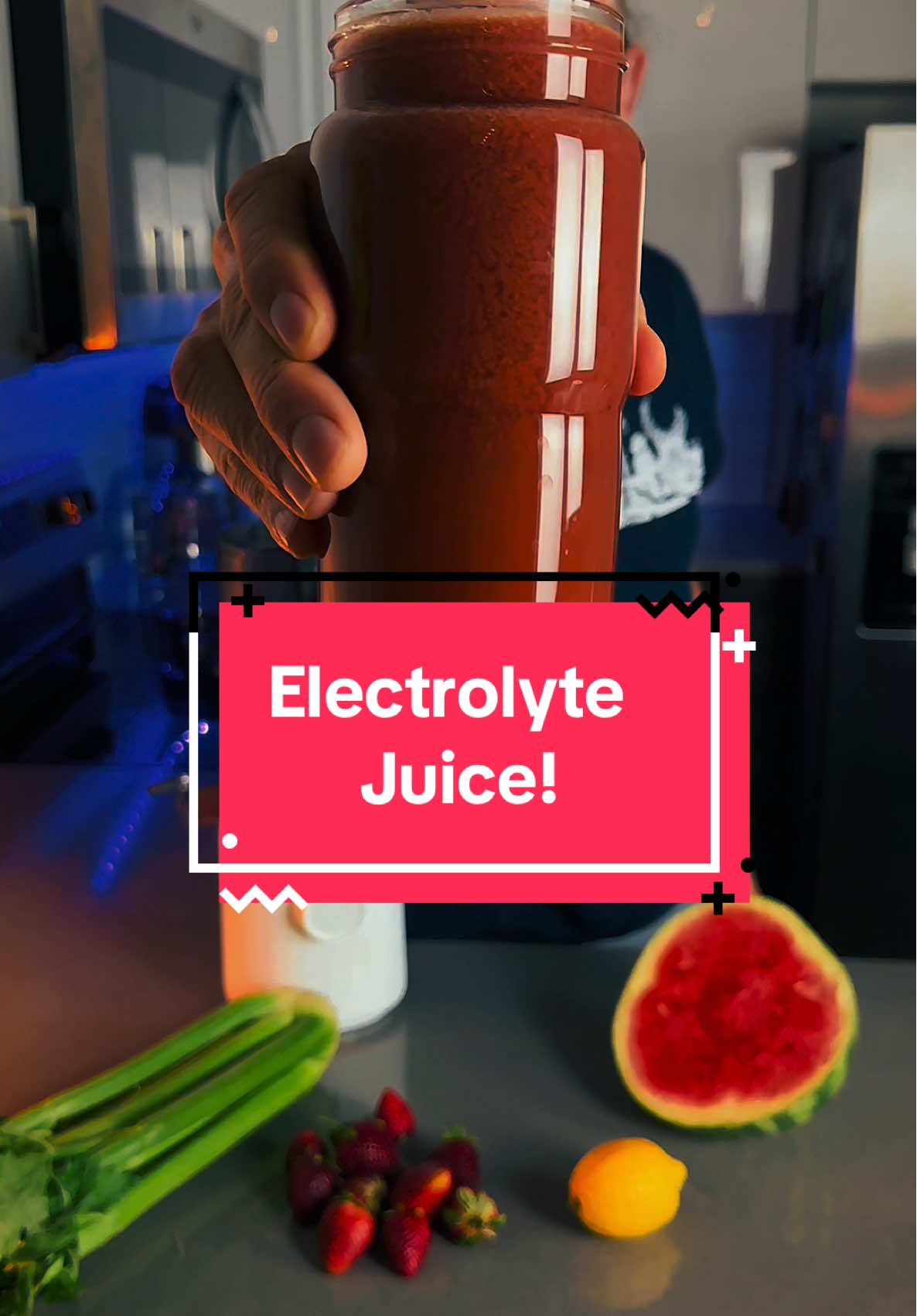 Skip the processed powders! Get your electrolytes the natural, actually hydrating way.  Recipe: 1/2 small watermelon  1 head celery 6 oz strawberries  3” ginger 1 lemon #electrolytejuice #electrolytes #electrolytepowder 