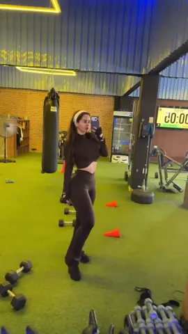 Favgym @communityfitstudio #paratii #foryou #fyp #paratiiiiiiiiiiiiiiiiiiiiiiiiiiiiiii #gym 