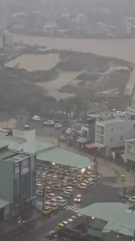 7h.00 tại cầu Hoa Lư Quy Nhơn #muabao 