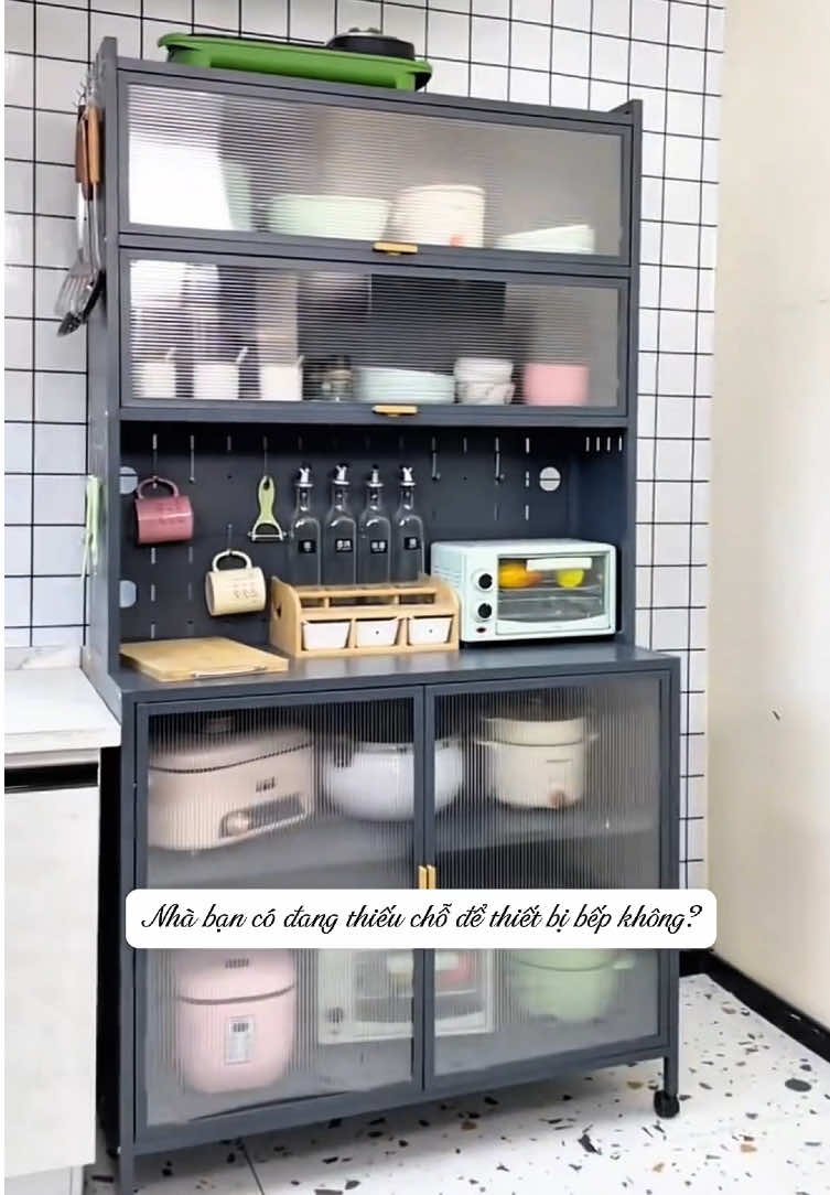 Phần 325 | Thêm 1 chiếc kệ là đủ chỗ cho tất cả thiết bị. Gọn – sạch – tiện lấy, nhìn bếp là muốn vào nấu ngay! #kenhabep #tunhabep #giadungtienich 
