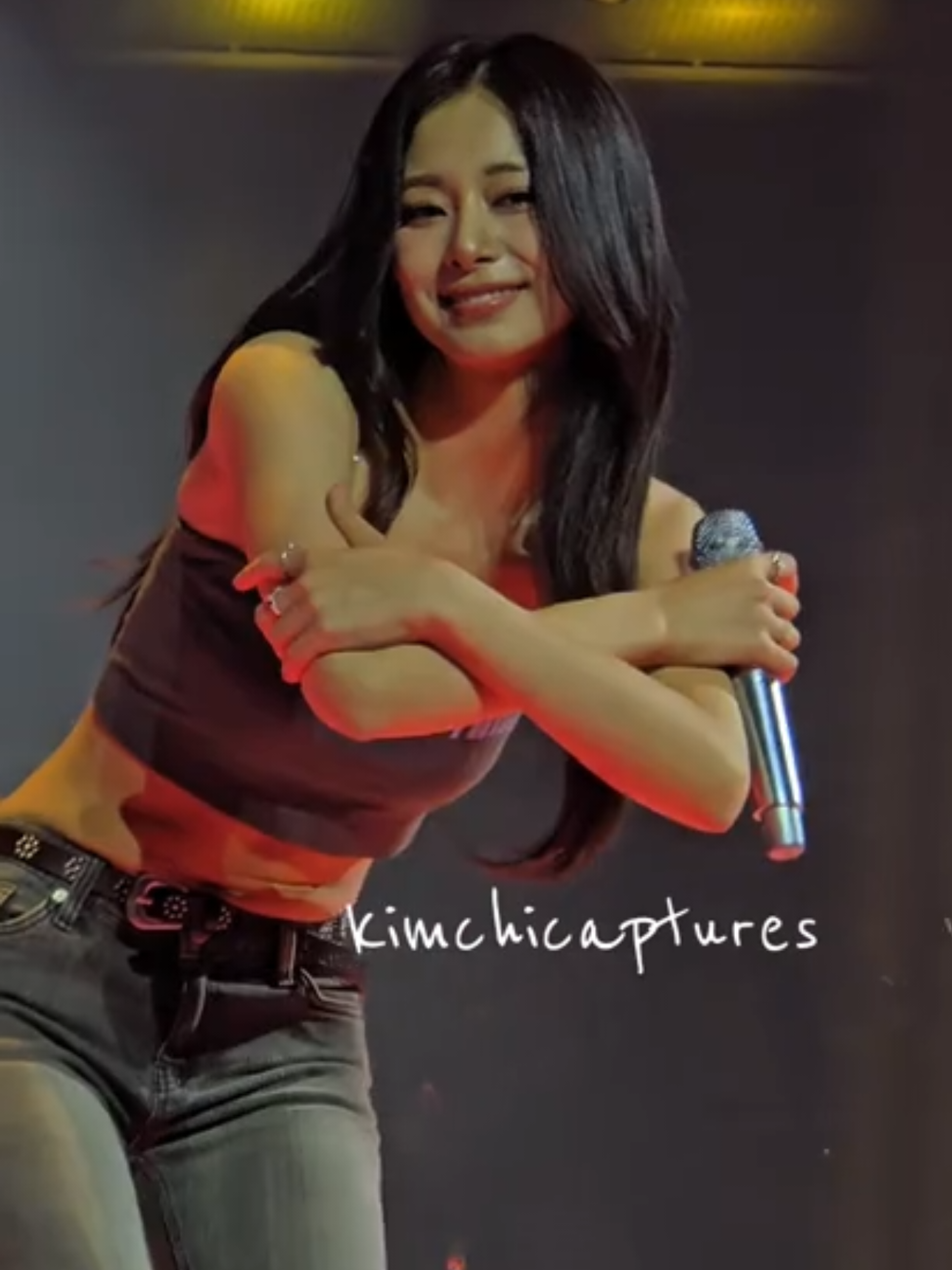 tzuyu hug! twice this is for melbourne night 1 #tzuyu #twice #tzuyutwice #twice_thisisfor #twice_thisisfor_world_tour 