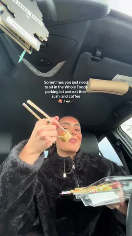 The ultimate girl lunch🍣✨#wholefoodsmarket #wholefoods #wholefoodscoffee #girlygirl #girldinner 