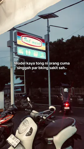 Iyo to?#fypシ゚ #lewatberanda #loleostory #tidoremalukuutara #ripa @Saripee🦩. 