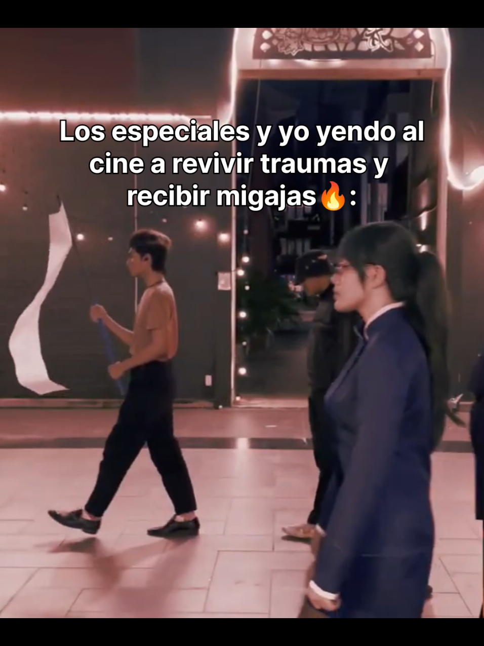 Vas a caer gege🤌 crédito del vídeo Jintatat #jujutsukaisen #jujutsukaisenmeme #cine 