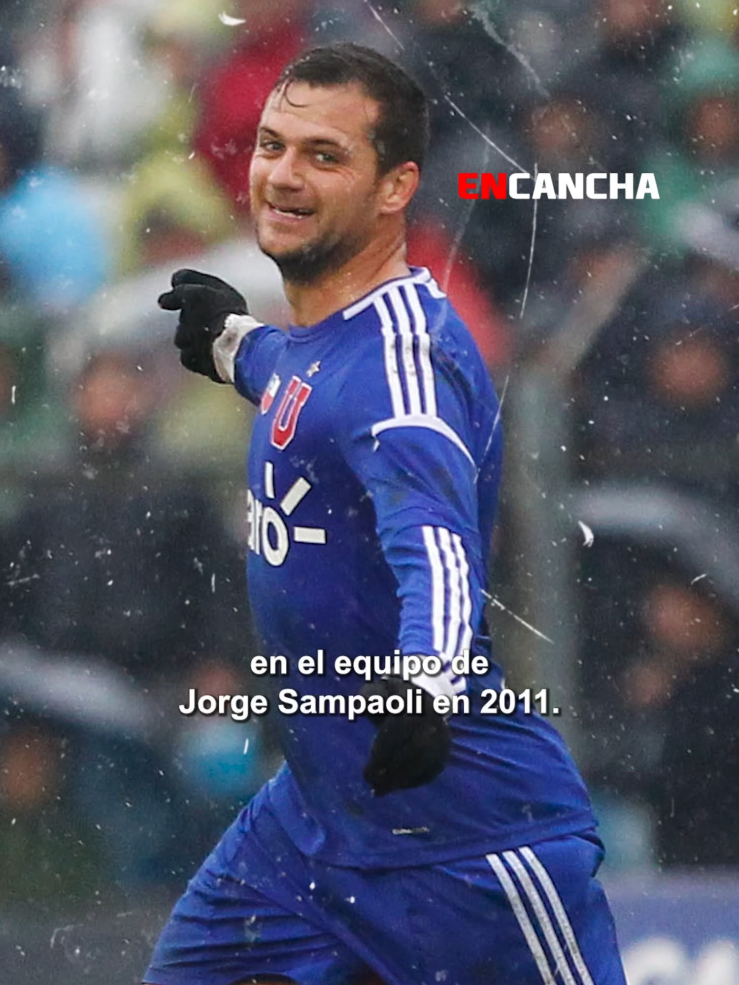¿QUIÉNES SON LOS MÁS INFRAVALORADOS DE LA ÚLTIMA ÉPOCA AZUL? 👀🔵 Los años pasan, y con ello el recuerdo de algunos jugadores es cada vez más difuso. Universidad de Chile no es la excepción y por eso en En Cancha repasamos los tres jugadores que hoy no son tan valorados como deberían por los hinchas: Guillermo Marino, Marco Estrada y Albert Acevedo. #UdeChile