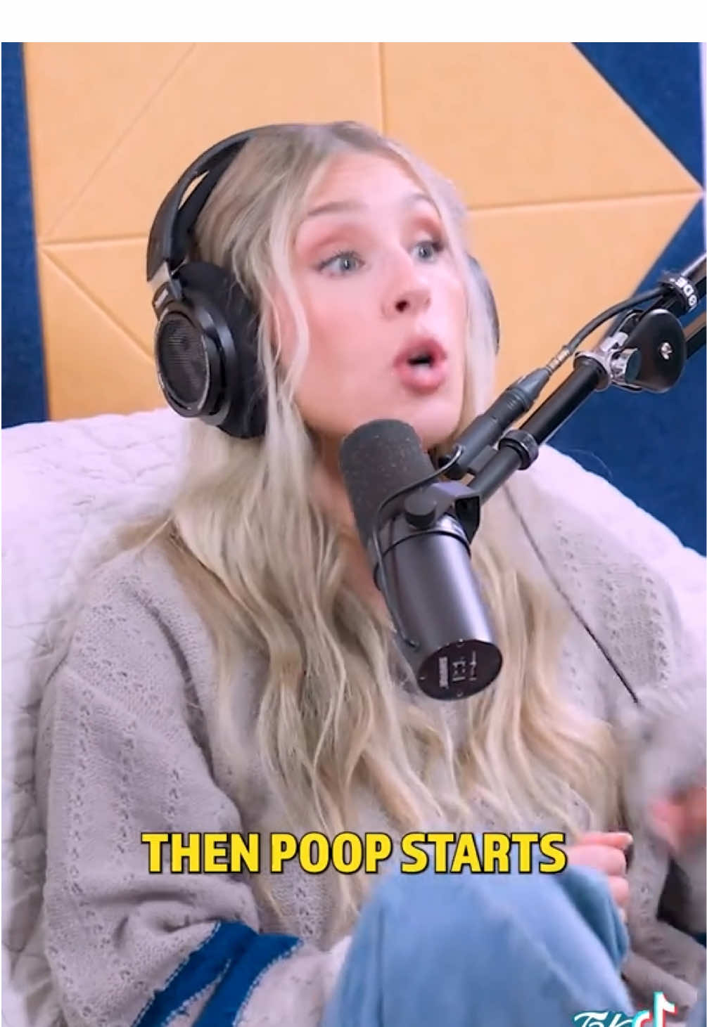 #takeyourshoesoffpod with ben and rick and lisa 😇