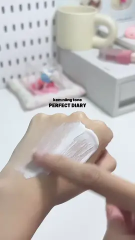 Quên đăng luon🤣Mua=ib tui nha#xuhuong #xh #Perfectdiary #kemnangtone 