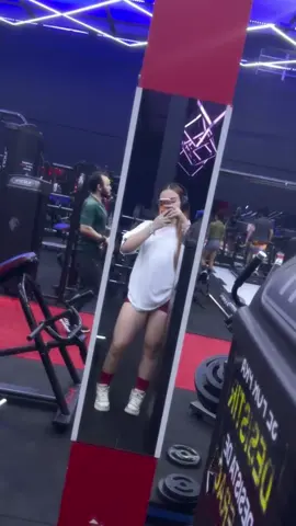 Hoje foi pesado  #academia #perna #gymrat 