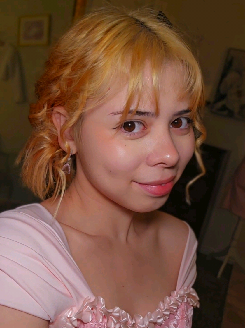 Se me ve bien? o se ve horrible? . . . . . . . . . . . #corset #oufit #oufitinspo @Statnaia Corsets #moda 