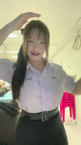 หล่อดีอะไรก็ดี