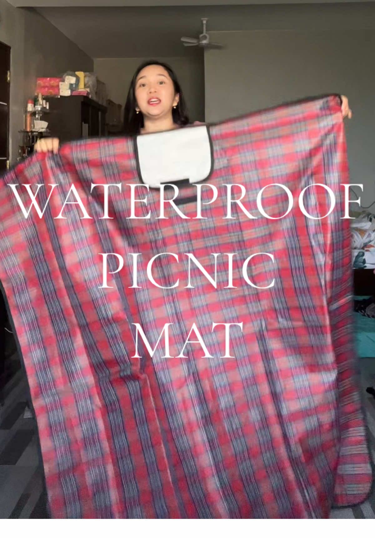 Replying to @queenchristineespina Must have talaga to sa outdoor activities - Waterproof Picnic Mat✨ #picnicmat #campingmat #beachmat #waterproofmat #outdooractivities 