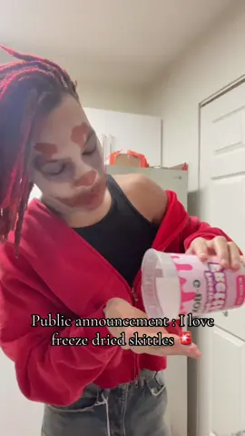 I really love these fr tho #kj⭐️ #viral #foryourpage #ilovesmores #skittles