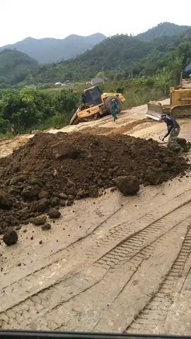 dù chúng ta có đi chậm đến mấy nếu ko cận thận vẫn vấp ngã đấy thôi 😄😄