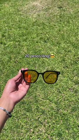 Mainit ang panahon, mas mainit ang datingan. #sunglasses #beachoutfit #formaloutfit #fashion 