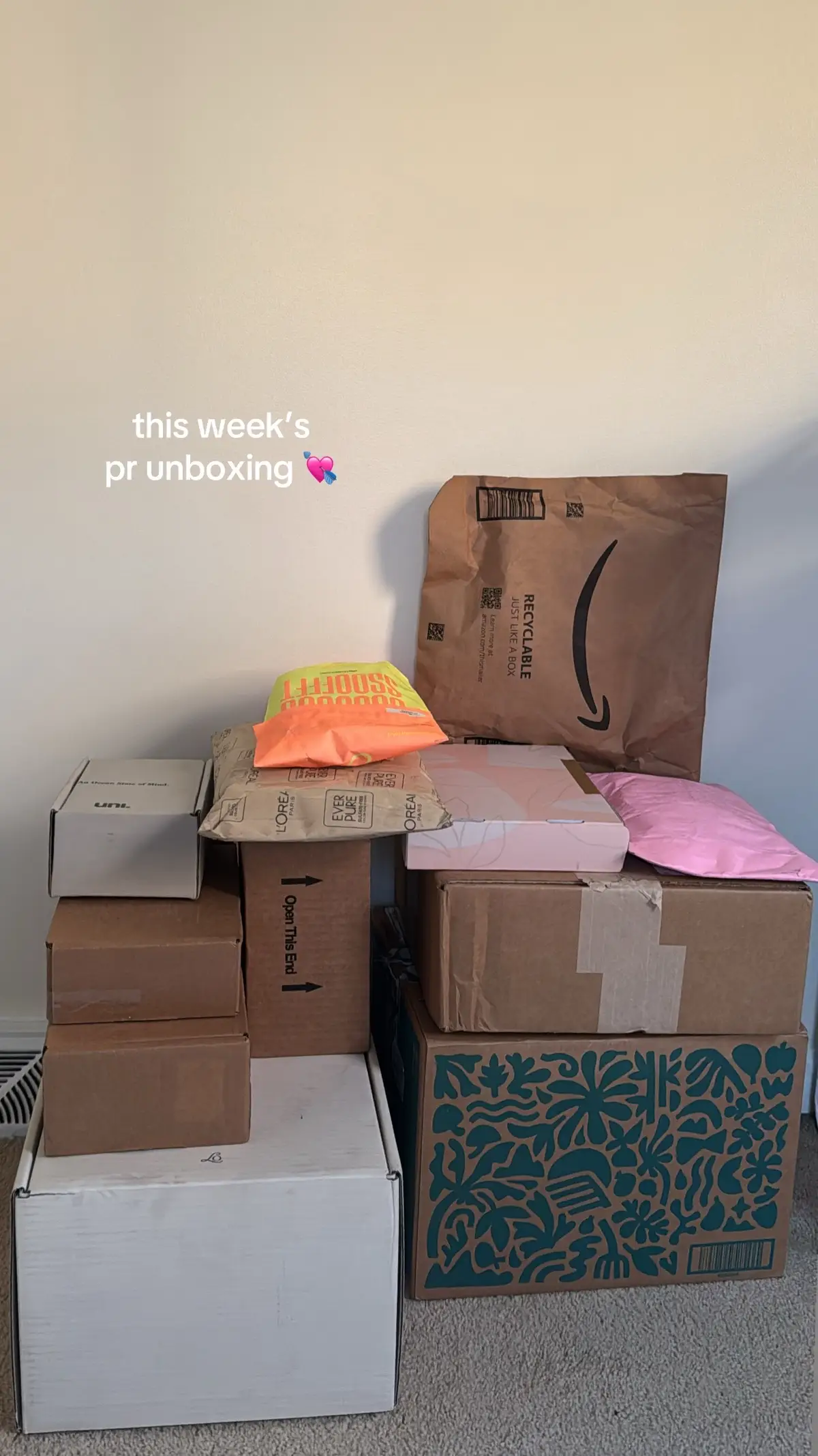 tysm 💘✨ #prunboxing #unboxing #unbox #gifted #creatorsearchinsights  @loréal paris usa @L’Oréal Paris @Versed Skin @LAWLESS Beauty @Viktor&Rolf Fragrances @LOCCITANE @BABOR @The Lavendaire Shop @Uni. @MeUndies @Thrive Market @C202 @SkinnyDipped @Simple Mills @LesserEvil Snacks 